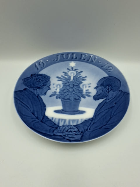 Royal Copenhagen Juleplatte 1912